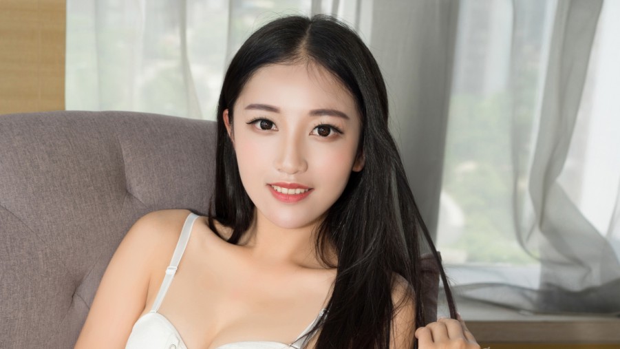 《小娘惹之翡翠山》热度飙升  黄暄婷凭“张安娜”交出亮眼口碑成绩单